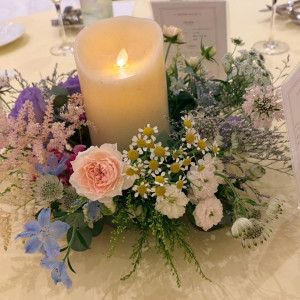 ゲスト宅の装花です。LEDキャンドルはプラン内でした。|772744さんのベイサイドパーク迎賓館（千葉みなと）/テイクアンドギヴ・ニーズウェディングの写真(2546264)