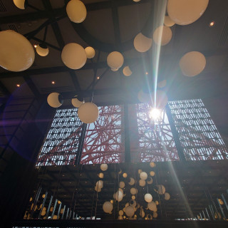 新郎新婦席。とても綺羅びやかです。