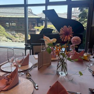 ゲストからの景色です。大きな窓からの庭園はとても素敵でした。