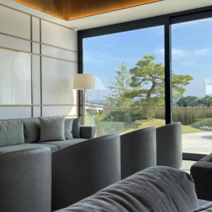 ロビーのソファー席からお庭|772854さんのAMANDAN AISLE ～アマンダンアイル～の写真(2558642)