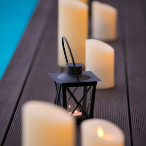 ライトを置いてオシャレに!|772868さんのベイサイド迎賓館(松山)/テイクアンドギヴ・ニーズウェディングの写真(2546685)