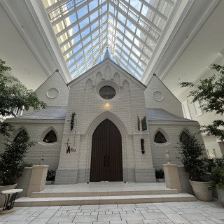 室内チャペルが珍しく素敵でした