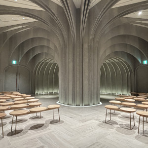 まるで美術館のようなチャペル|772919さんのuneの写真(2549426)