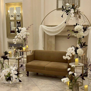 新郎新婦のソファ席|772939さんのヒルサイドクラブ迎賓館（八王子）/テイクアンドギヴ・ニーズウェディングの写真(2547014)