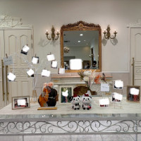 披露宴会場1階ロビーウェルカムスペース、正面入口です