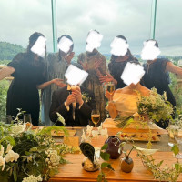 披露宴会場高砂です