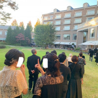 披露宴会場までの道、ガーデンです