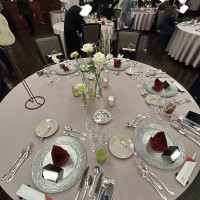 披露宴会場「翠鳴館」テーブルコーディネートです