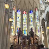 天井がとても高いチャペルでした