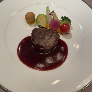 お肉料理(メイン料理)