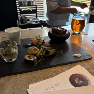 ゲスト一人一人にメニューカードが用意されます。