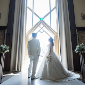 チャペル入り口で撮影|773085さんのマリアージュ下関の写真(2547938)