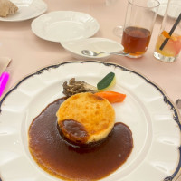 お肉料理もいくつか種類が選べます