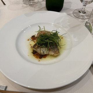 真鯛のオーブン焼き　焦がしバターソース　梅と山椒