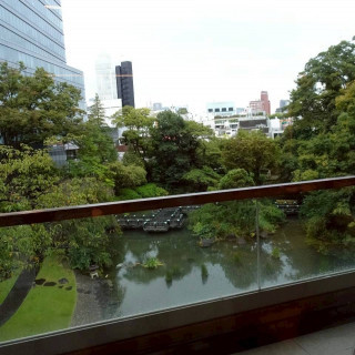 緑が多く、都会の中で自然を味わうことができます