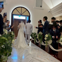 挙式の退場の景色