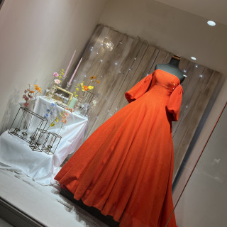 秋の新作ドレス