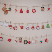 サプライズリングセレモニー用のクリスマスオーナメント