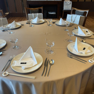 机の上|773427さんのノートルダム大阪ONE/FIVESTAR WEDDINGの写真(2549640)