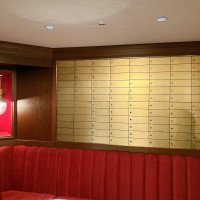 待合室2Fの隠れ家的バー