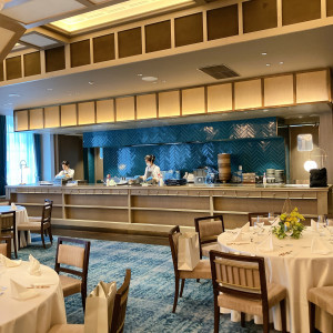 披露宴会場のオープンキッチン|773490さんのTHE CONDER HOUSE（ザ・コンダーハウス）の写真(2549910)