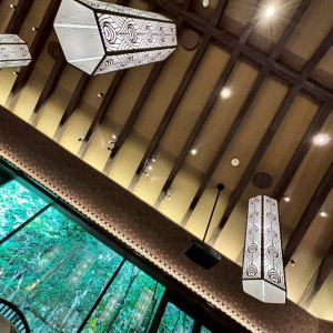 披露宴会場の天井|773514さんのアカガネリゾート京都東山(AKAGANE RESORT KYOTO HIGASHIYAMA)の写真(2550276)