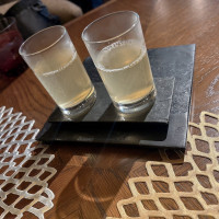 真鯛の極コンソメ
おだしがとても美味しいです。