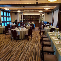 シックな会場で派手すぎないのが良い。