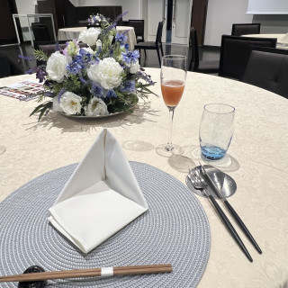 ウェルカムドリンクはシェイカーで提供されます。