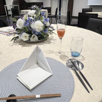 ウェルカムドリンクはシェイカーで提供されます。