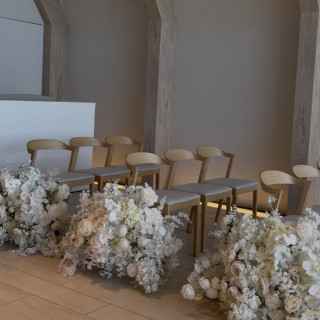 造花は最初から付いてました