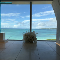 チャペルの座席に座った目線