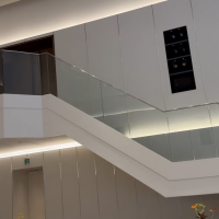 披露宴会場内階段