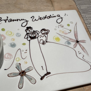 夫婦の名前付きメッセージプレートでデザートの試食が出来ました