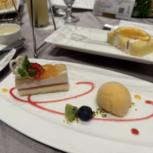 桃のケーキ|773712さんの百花籠(ひゃっかろう)- Neo Japanesque Wedding -の写真(2550687)