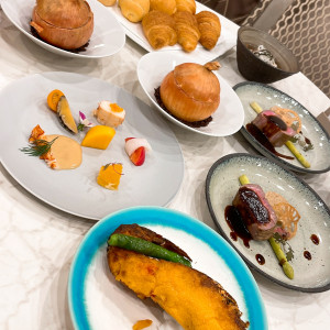 料理は、式後にゆっくりと新郎新婦だけで食べられます。|773750さんのララシャンス 博多の森の写真(2551007)