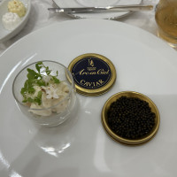 前菜のキャビア