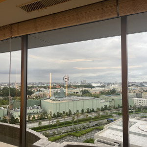 ホテルの上階からディズニーが見える披露宴会場。パークビュー|773772さんのシェラトン・グランデ・トーキョーベイ・ホテルの写真(2557471)