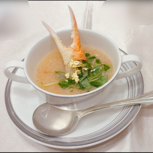 金粉をあしらったズワイ蟹のロワイヤル|773792さんのフラン ベル アムールの写真(2576542)