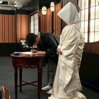 綿帽子は人前式の時だけ着用して、雰囲気を演出