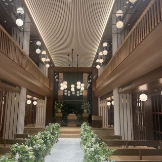 2階で演奏してくれるチャペル