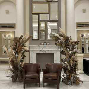 披露宴会場でのソファー席、席周りの装飾|773917さんのアーフェリーク迎賓館（熊本）/テイクアンドギヴ・ニーズウェディングの写真(2551455)