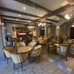 挙式前の広い待合室でゲストも快適に過ごせると思います。|773942さんのプリムローズ/FIVESTAR WEDDINGの写真(2551490)