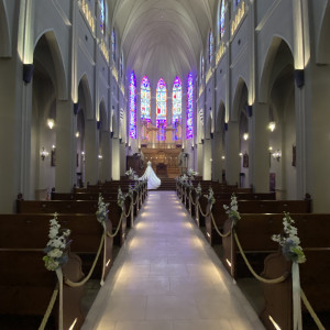 バージンロードが長くて、天井も高く、開放感抜群のチャペルです|773942さんのプリムローズ/FIVESTAR WEDDINGの写真(2551491)