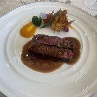 試食した鉄板で焼いたお肉