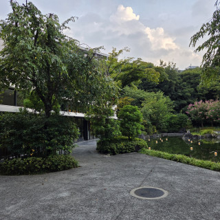 披露宴会場前のガーデン