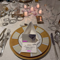 ゲストテーブル