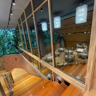 5階披露宴会場内 階段