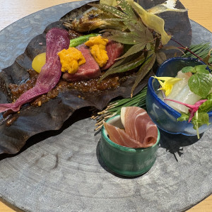 ワンプレートの料理でお肉とお魚いただきました。|774146さんのMIRAIE Wedding(ミライエウエディング)の写真(2552314)