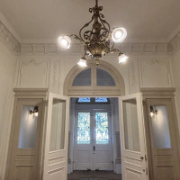 フワラーシャワーをするときはこちらから出ていきます。